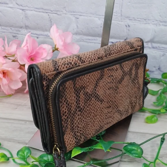 Sharif Wallet Wristlet - Picture 5 of 11